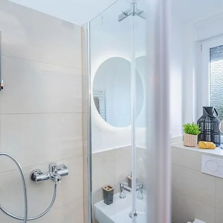 Apartment Stylische In In Naehe Von Messe Und *